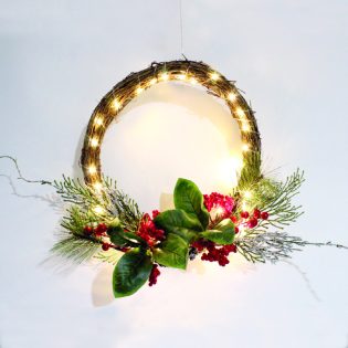 WREATH BERRIES ΔΙΑΚΟΣΜ ΚΡΕΜΑΣΤΟ 30 LED ΛΑΜΠ ΘΕΡΜΑ ΜΠΑΤ 3ΧΑΑ (ΔΕΝ ΣΥΜΠ) IP20 ΔΙΑΜ:30cm 30cm ΚΑΛ