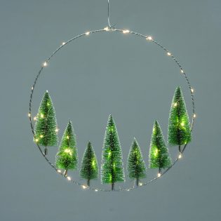 WREATH TREES ΔΙΑΚΟΣΜ ΚΡΕΜΑΣΤΟ 50 LED ΛΑΜΠ ΘΕΡΜΑ ΜΠΑΤ 3ΧΑΑ (ΔΕΝ ΣΥΜΠ) IP20  ΔΙΑΜ:40cm 30cm ΚΑΛ